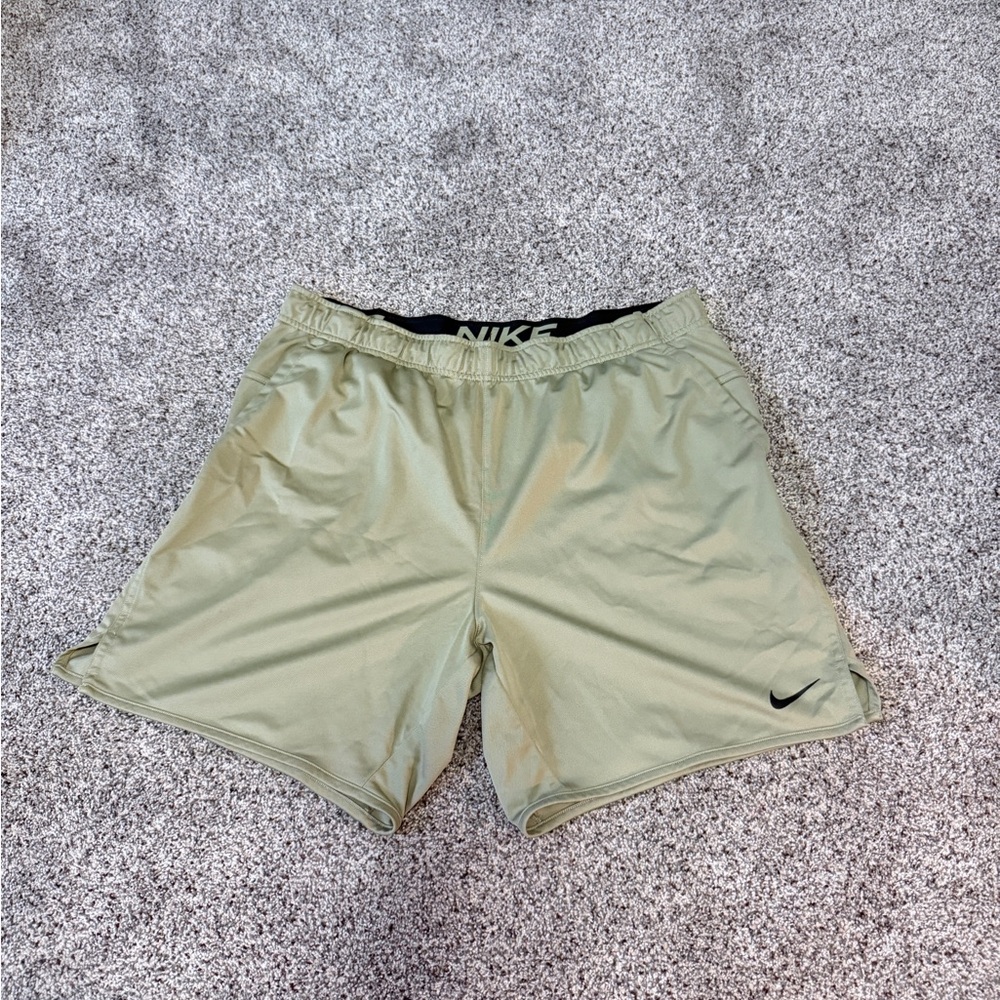 Nike Men's Beige Athletic Shorts